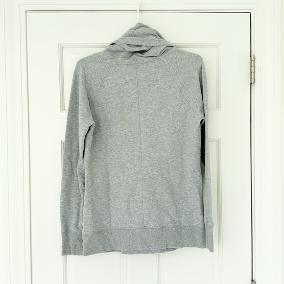 L.L.BEAN cozy pullover size M grey cowl neck cotton blend kangaroo pocket - Picture 3 of 4